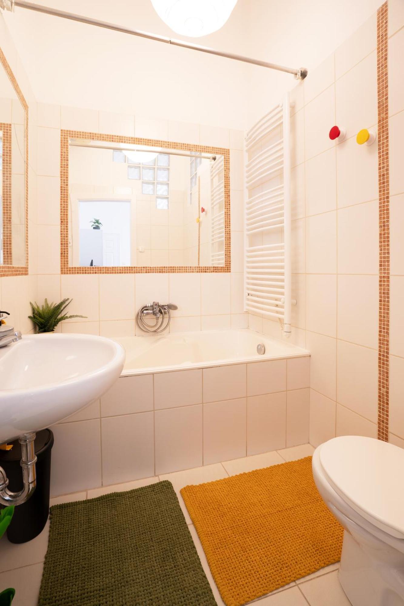 Cosmopolitan Studio - Chic Getaway In A Fancy Neighbourhood Budapest Exteriör bild